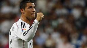 Ronaldo: «Só falo com Alex Ferguson»