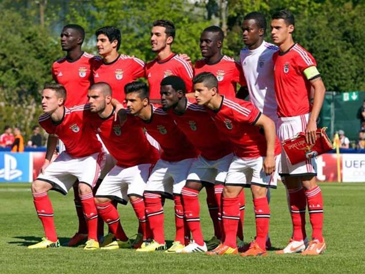 Armando Jorge Carneiro: «Distinção é um reconhecimento do trabalho de  excelência» - Benfica - Jornal Record