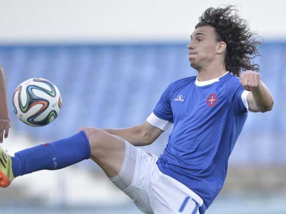 Fábio Sturgeon e Abel Camará renovam vínculos