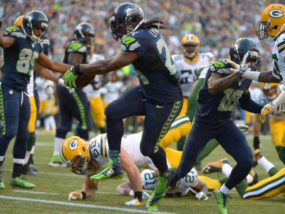 Seattle arranca defesa do título a todo o gás