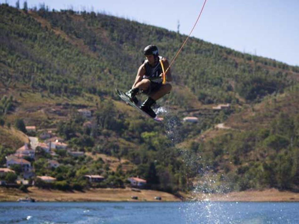 Castelo do Bode acolhe nacional de wakeboard e wakeskate