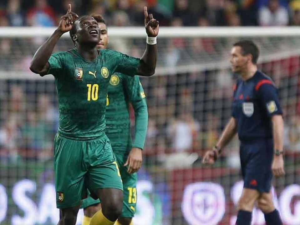 Aboubakar marca no triunfo dos Camarões
