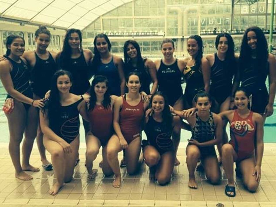 Polo aquático: Portugal começa mal no Europeu feminino de sub-19