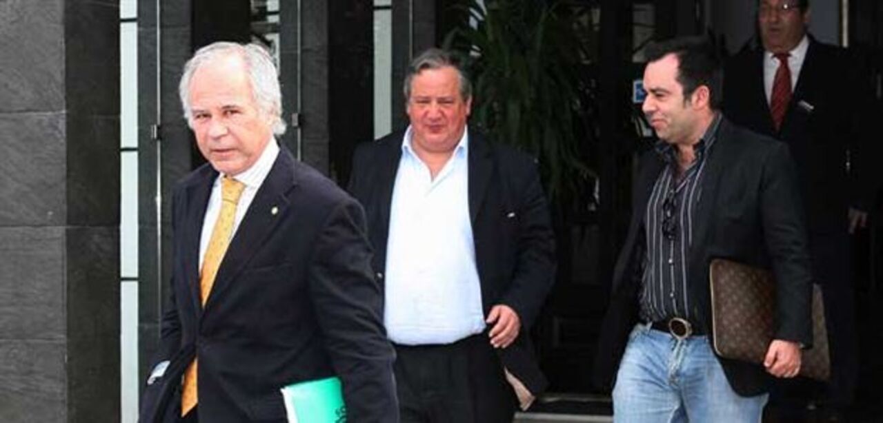 No dia após a "bomba" só o presidente falou