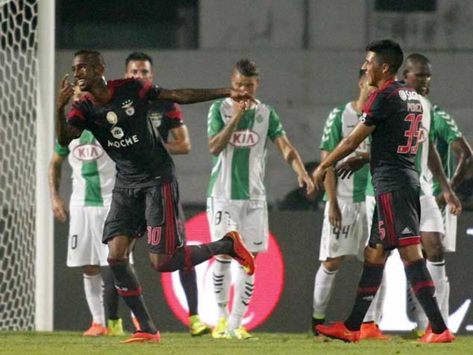 Talisca: «Golos conseguidos graças a muito trabalho»