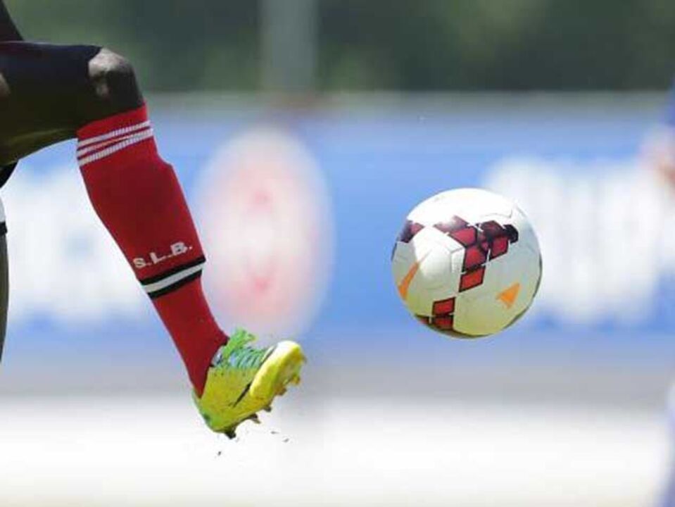 Iniciados: Benfica e Sporting vencem