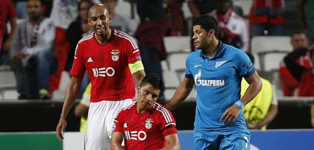 Hulk volta a assombrar Benfica de Jesus