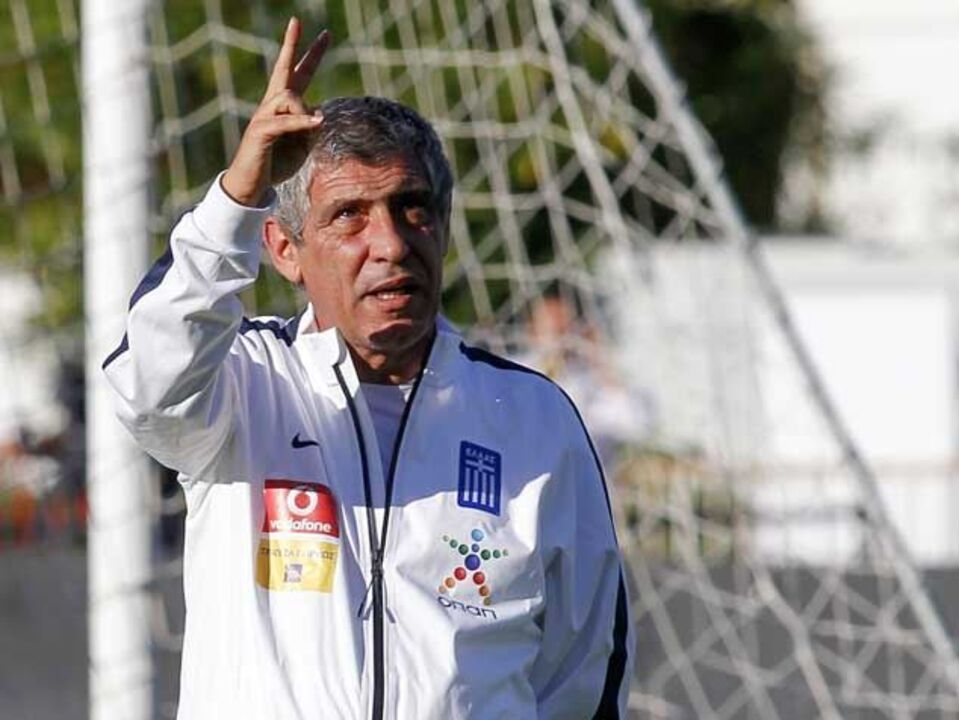 Fernando Santos avança