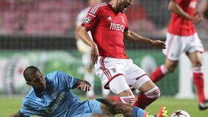 Samaris: «Com 10 jogadores ficou tudo mais difícil»