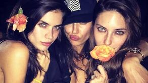 Sara Sampaio diverte-se com Irina Shayk na Big Apple