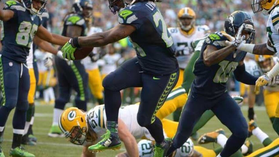 Seattle arranca defesa do título a todo o gás