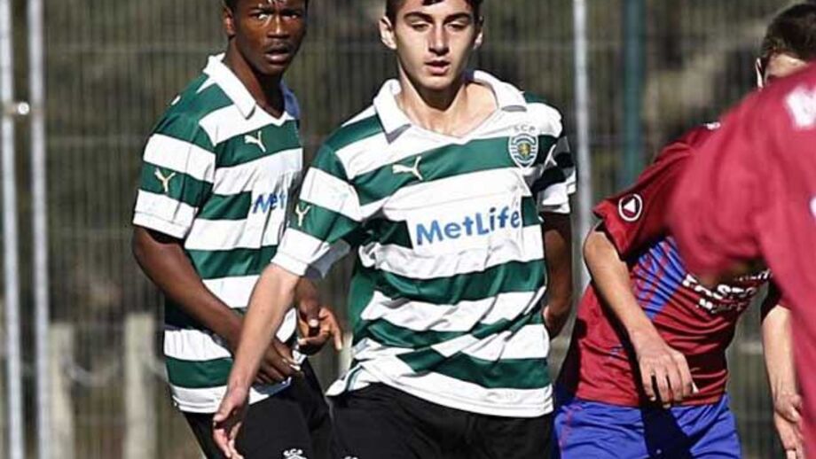 Iniciados: Diogo Brás lidera Sporting na goleada ao Estoril (5-0)