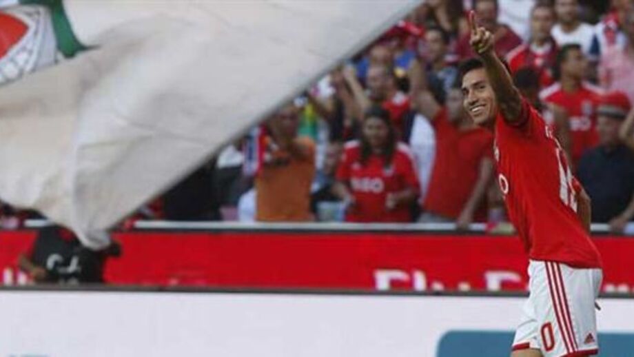 Nico Gaitán leva a resgate do Fundo