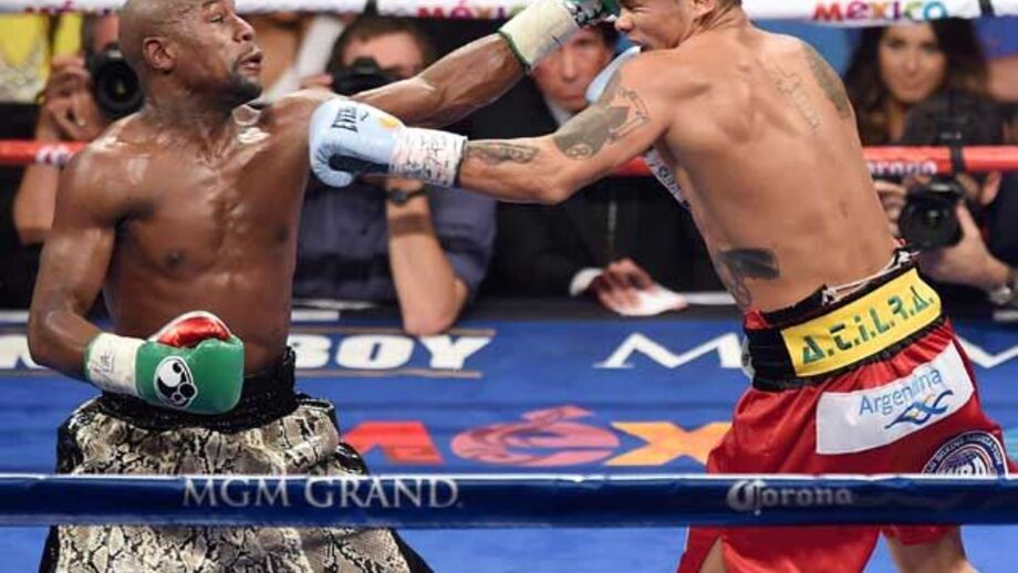 Boxe: Mayweather continua invicto e desafia Pacquiao