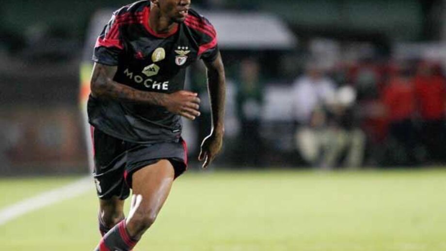 Mourinho: «Equipas grandes de Inglaterra queriam o Talisca»