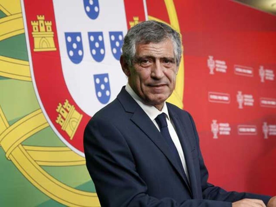 Lista de Santos cheia de regressos e estreias