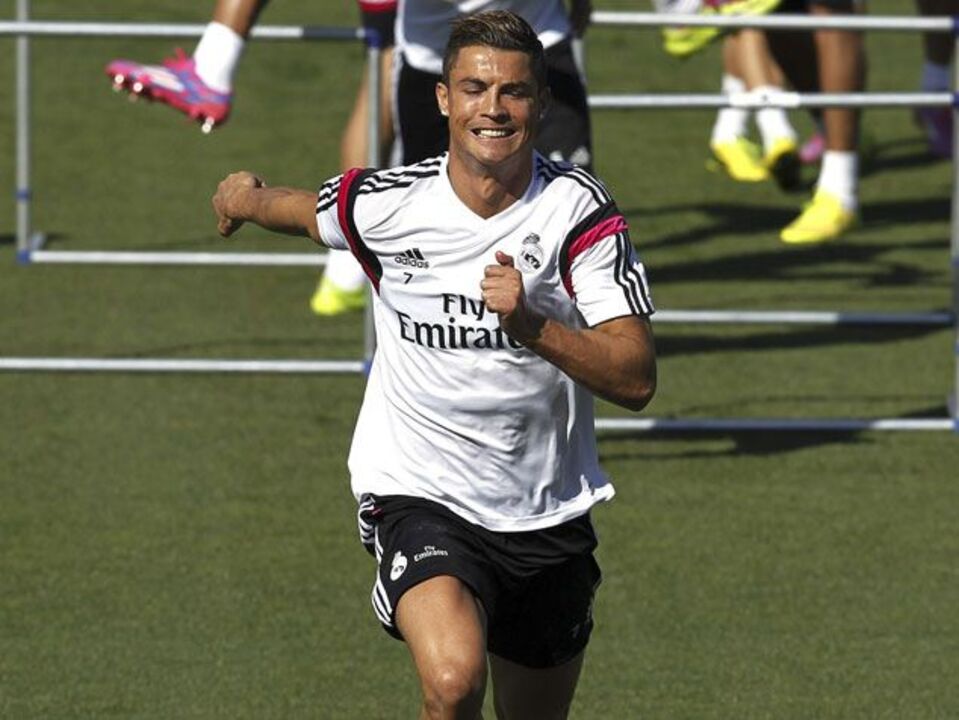 Ronaldo corre para defrontar o Ath. Bilbao
