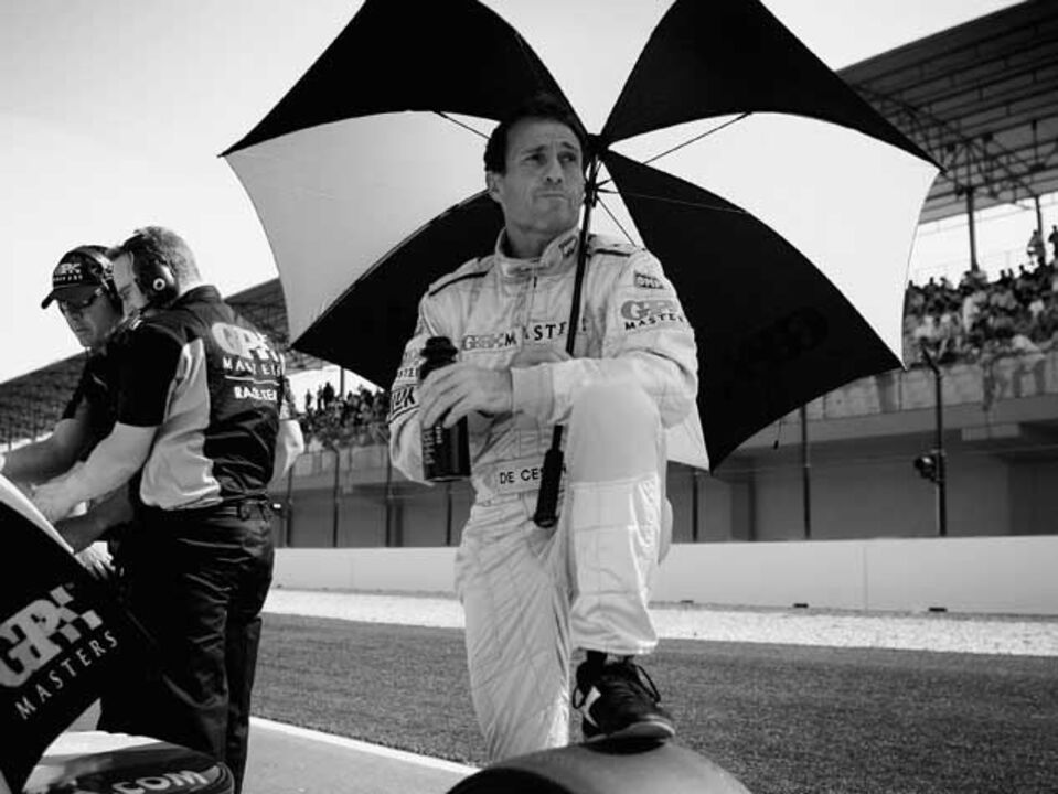Andrea de Cesaris morre em acidente