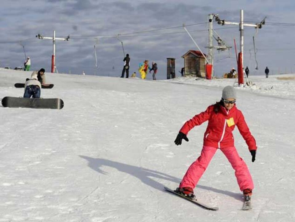 Esqui: Mil crianças vão praticar modalidade na Serra da Estrela
