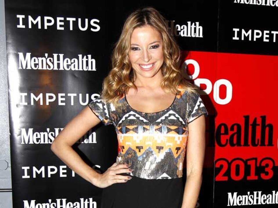 Ana Lúcia Matos com toques de vedeta no futebol