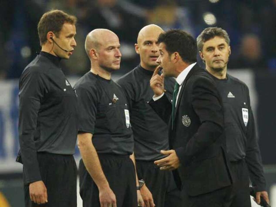 Schalke diz que Sporting quer a repetição do jogo