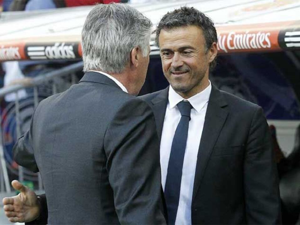 Luis Enrique: «Não me arrependo de ter colocado Suárez a titular»