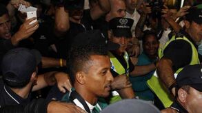 Nani: Dos assobios à euforia da chegada