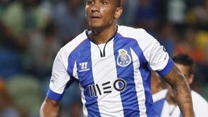 Danilo: «Quaresma trabalha muito sério»