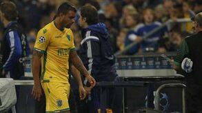 Pesadelo de Maurício alastra à equipa