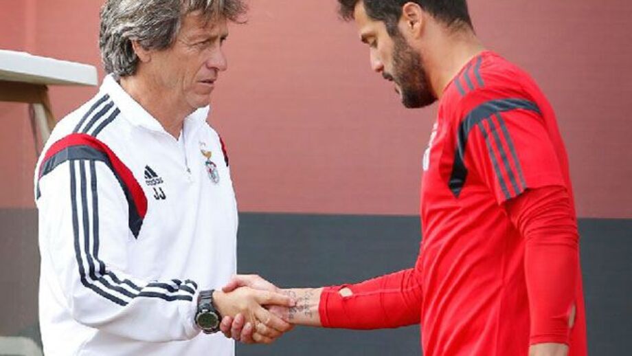 Júlio César é baixa frente ao Arouca