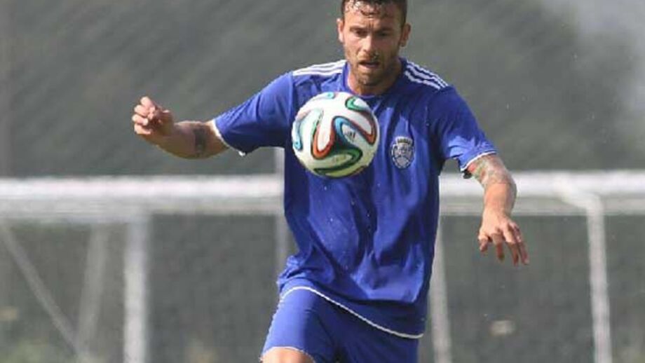 Benfica B empata (2-2) com Feirense