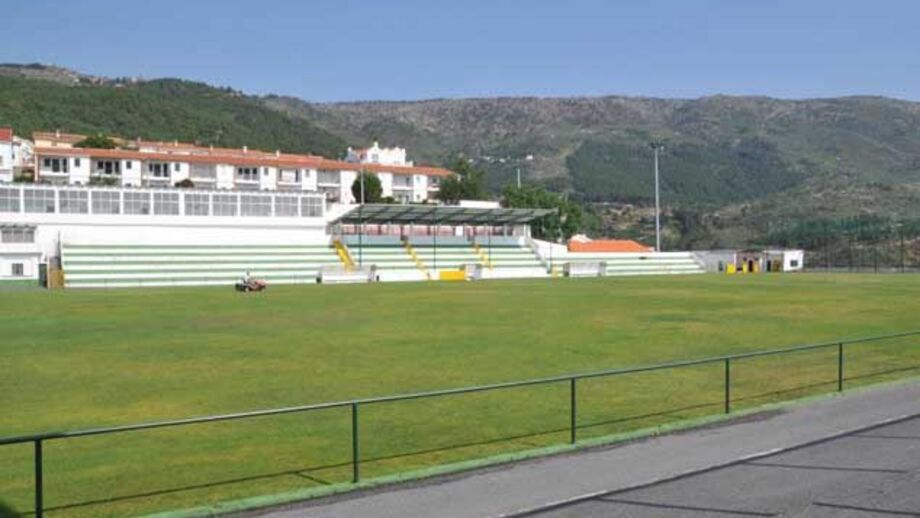 Sp. Covilhã-Benfica às 19.45 de dia 18