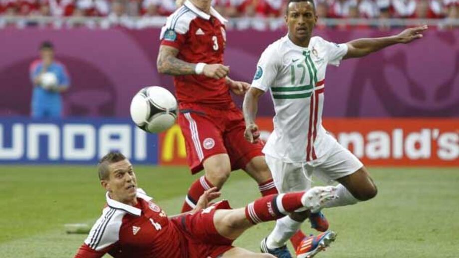 Dinamarca: Capitão Agger espera defrontar Portugal