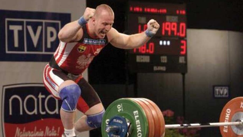 Halterofilismo: Triplo campeão mundial acusado de doping