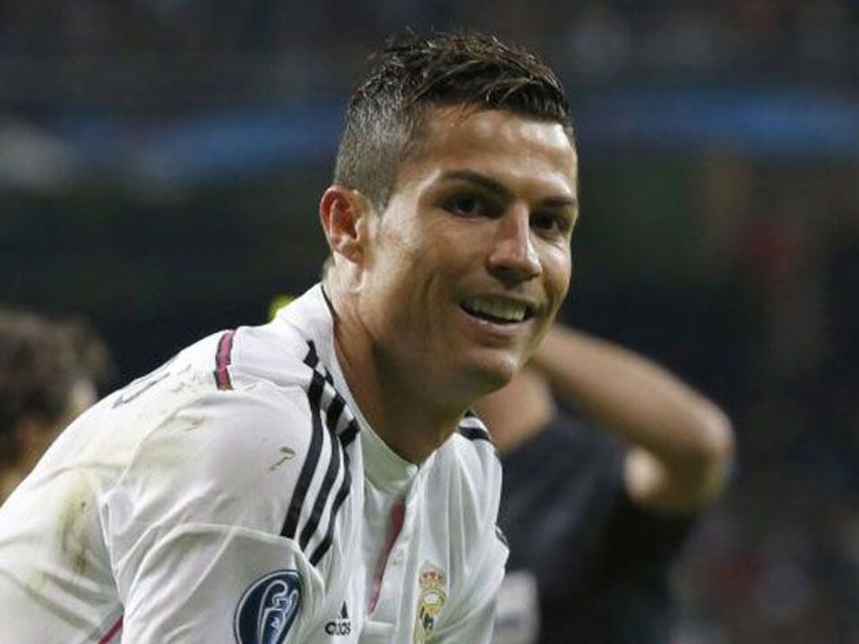 Cristiano Ronaldo: «Se quiserem renovar mais uns aninhos não era mal pensado...»