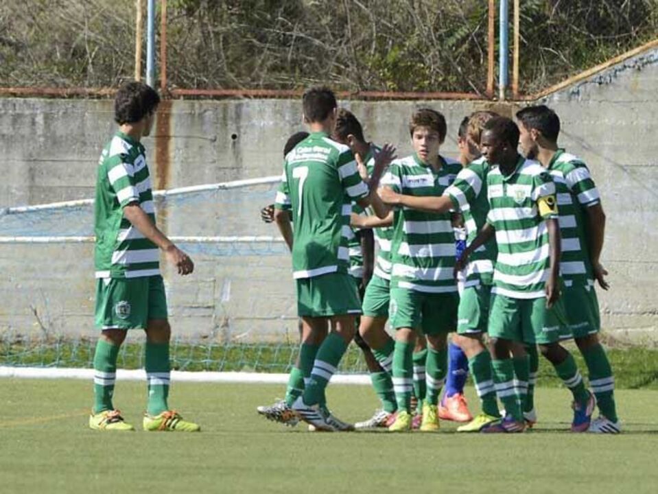 Iniciados: Sporting vence CAC Pontinha em Alcochete (3-1)