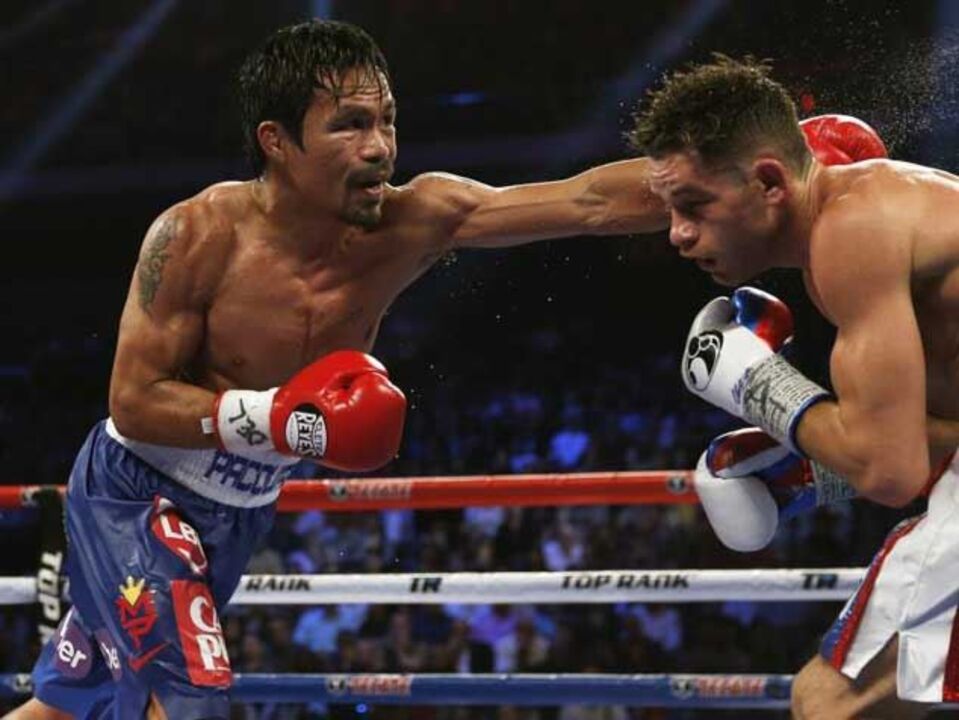 Pacquiao derrota Algieri e diz-se pronto para Mayweather
