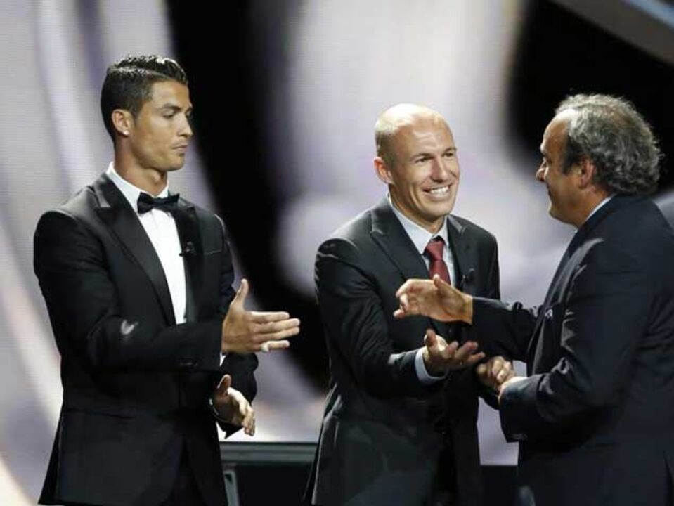 Michel Platini tem problema de pele com Cristiano Ronaldo