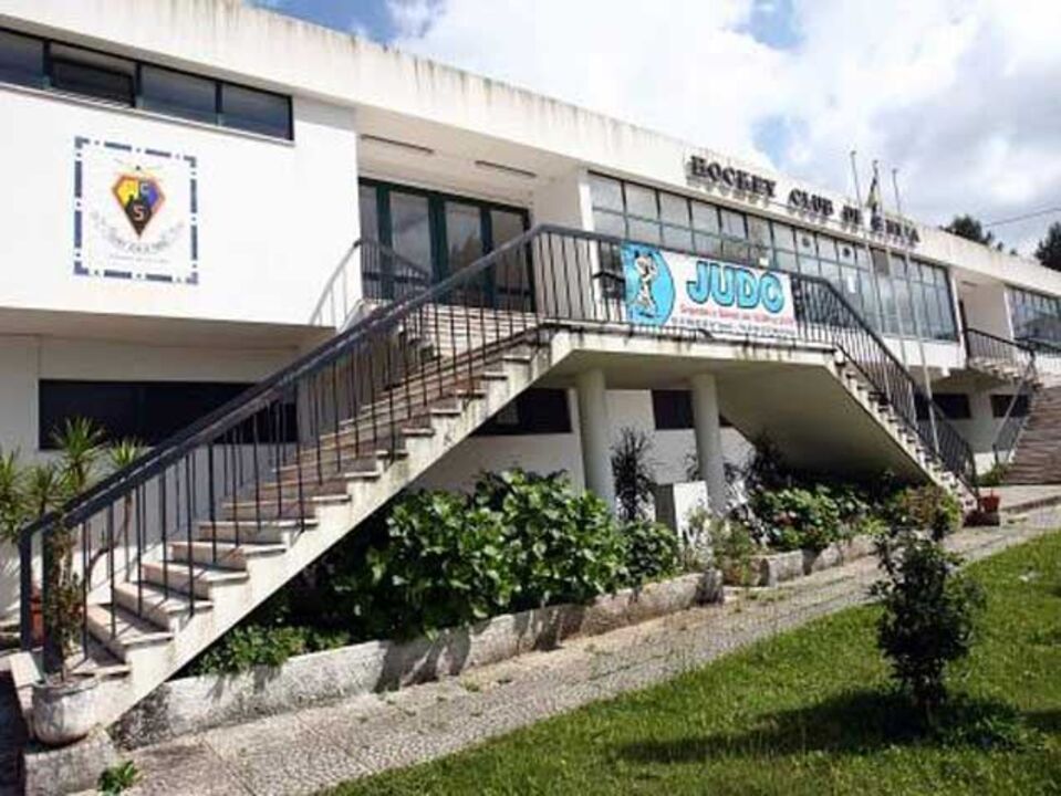 Pavilhão do Hockey Club de Sintra danificado