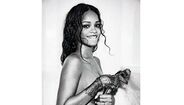 Rihanna sensual na "Esquire"