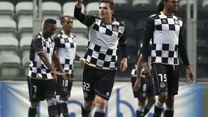 Central Carlos Santos garante vitória preciosa