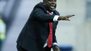 Angola termina qualificação com empate (1-1)