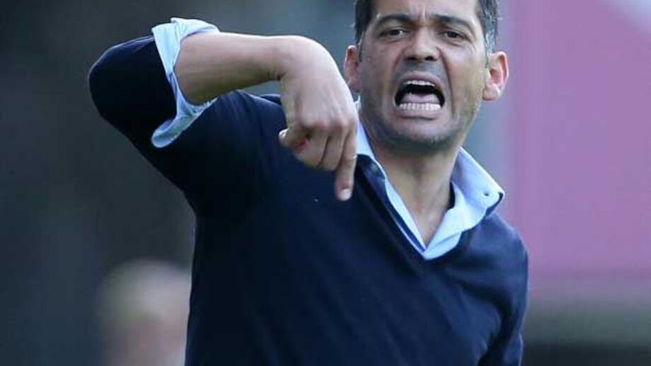 Sérgio Conceição "atira-se" a Mozer em defesa da equipa