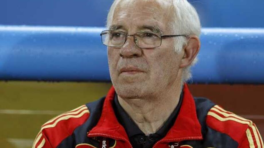 Aragonés seguiu para Madrid após o jogo da polémica