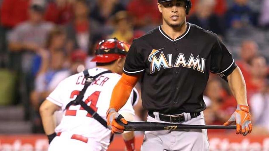 Salário recorde para Giancarlo Stanton