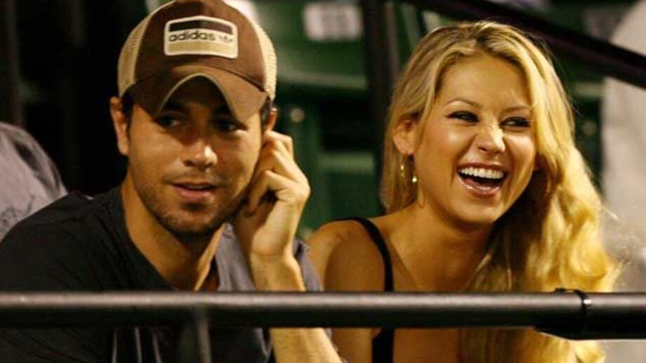 Afinal Enrique Iglesias e Anna Kournikova continuam juntos