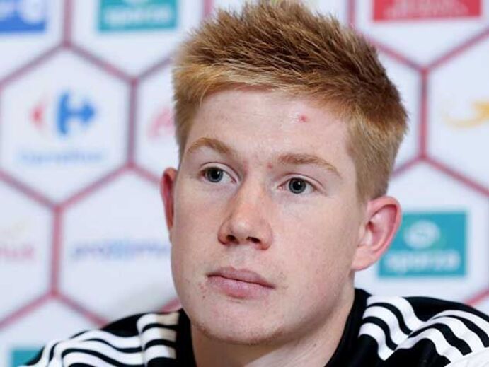 Bélgica: Ex-namorada de De Bruyne traiu-o com... Courtois