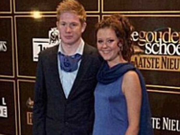 Bélgica: Ex-namorada de De Bruyne traiu-o com... Courtois