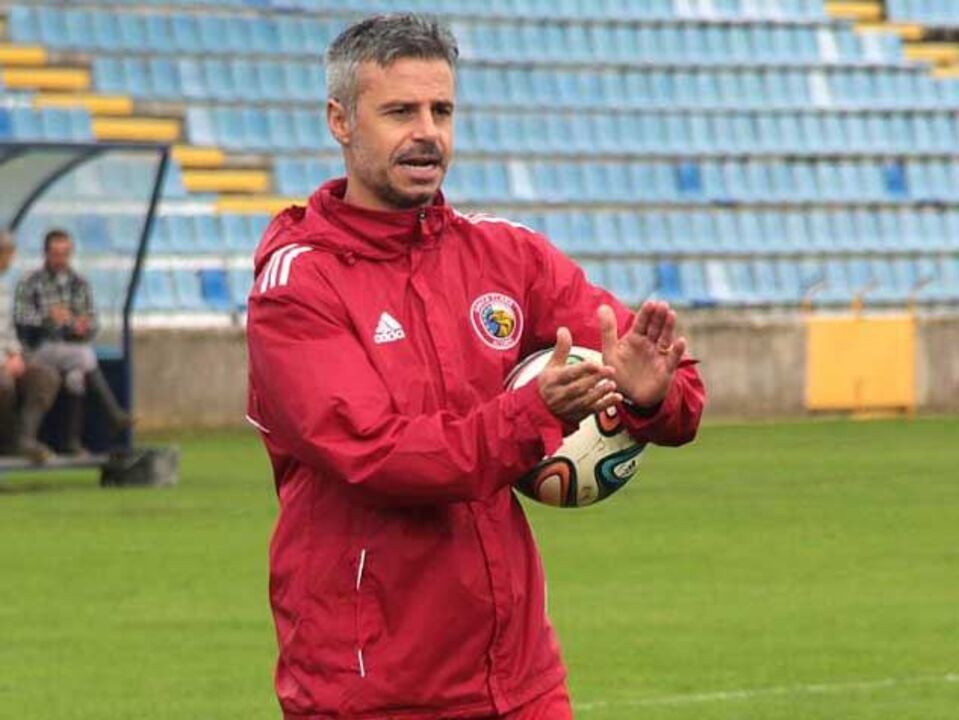 Santa Clara-Leixões, 2-0: Filipe Gouveia estreia-se com triunfo