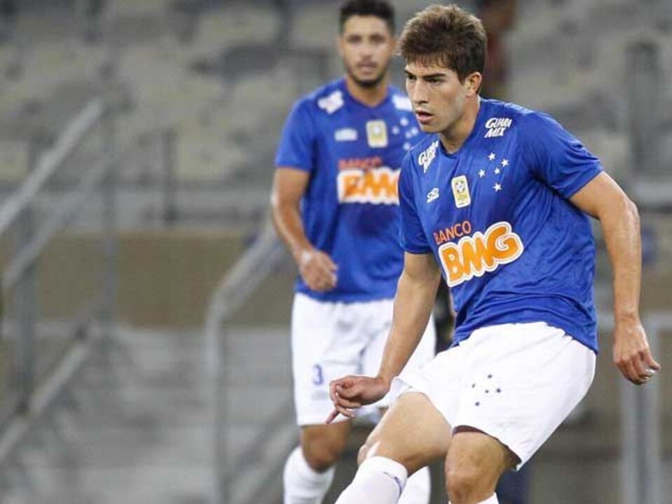 Lucas Silva pode chegar já em janeiro